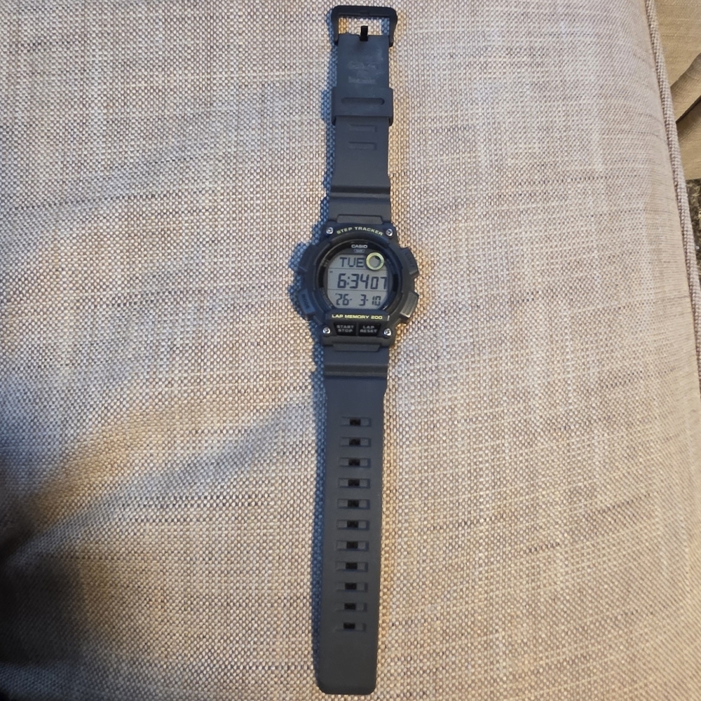 Casio Stainless Steel Watch Back in Silver